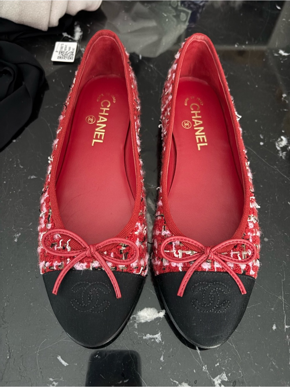 CHANEL Red Tweed Ballet Flats with Black Cap Toe size 40